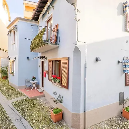 Casa Da Nicolo بيت للعطل بالانزا